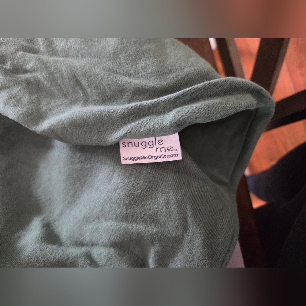 Snuggle Me Grey Infant Lounger with Green Cover - Picture 2 of 4